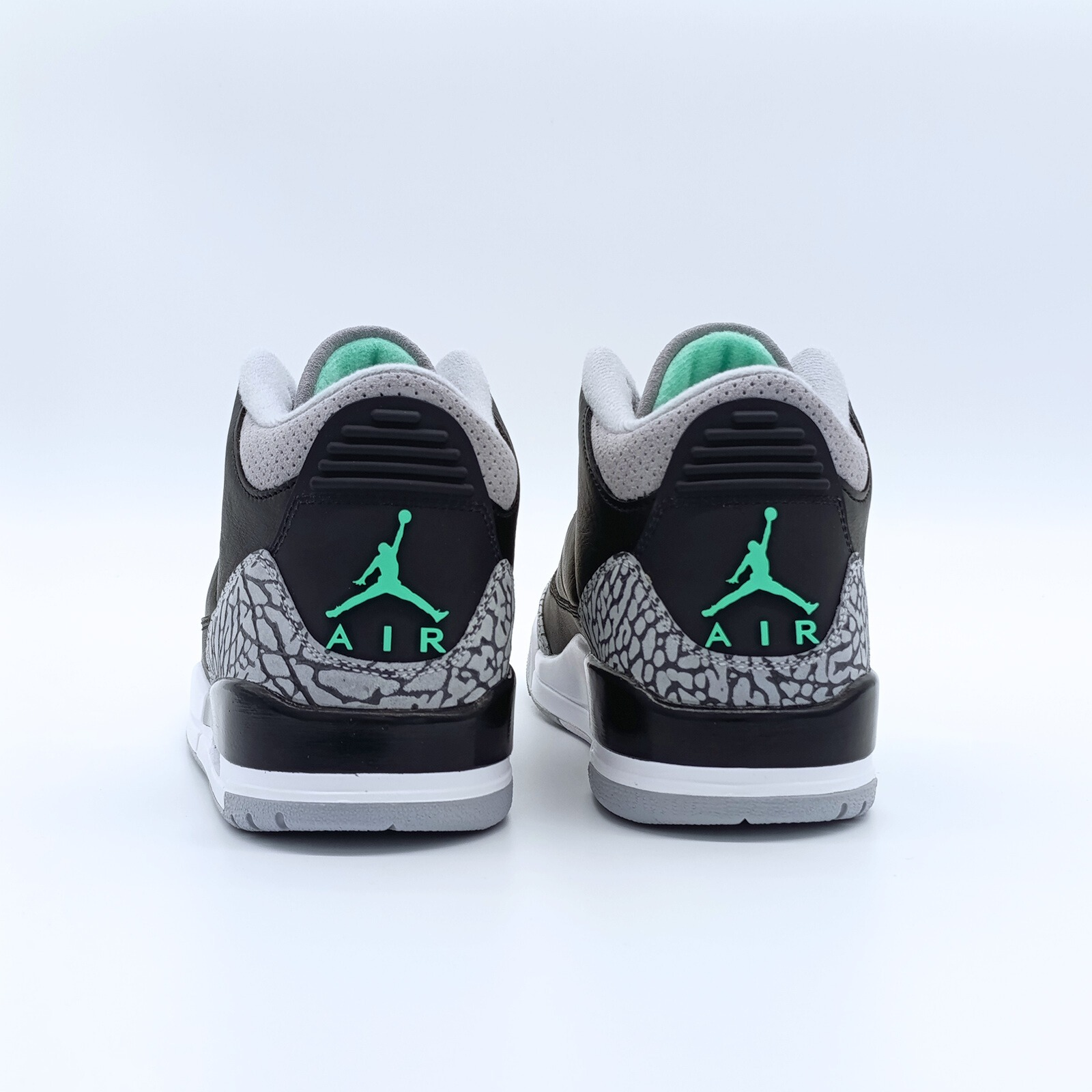 Air Jordan 3 Retro "Green Glow" - Imagen 4